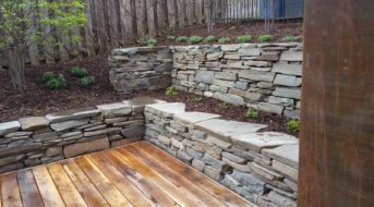 Bluestone Colonial Dry Staked Wall